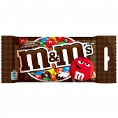 Драже M&M's с молочным шоколадом покрытое хрустящей разноцветной глазурью 45г
