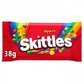 Конфеты Skittles Fruits жевательные с фруктовым соком в хрустящей сахарной оболочке 38г