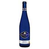 Вино Blue Nun Riesling Rheinhessen белое полусладкое 10,5% 0,75л